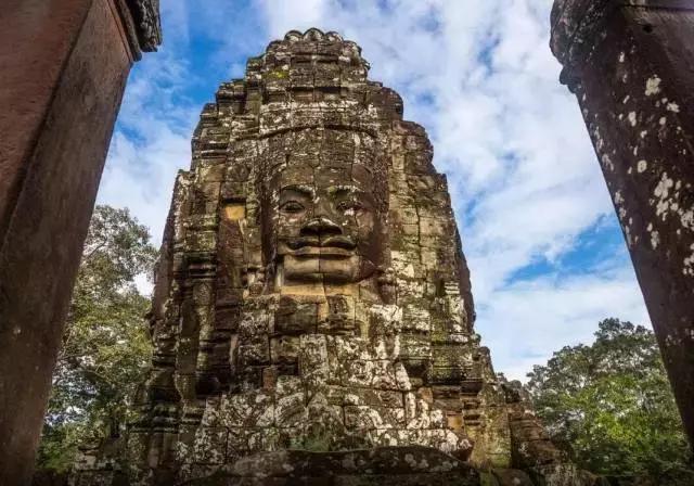 探索未知的旅程，旅行者汽车高清图片赏析