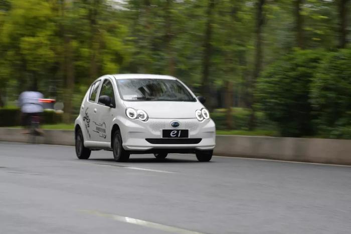 比亚迪3-5万自动挡新车，性价比之选，还是性能妥协？