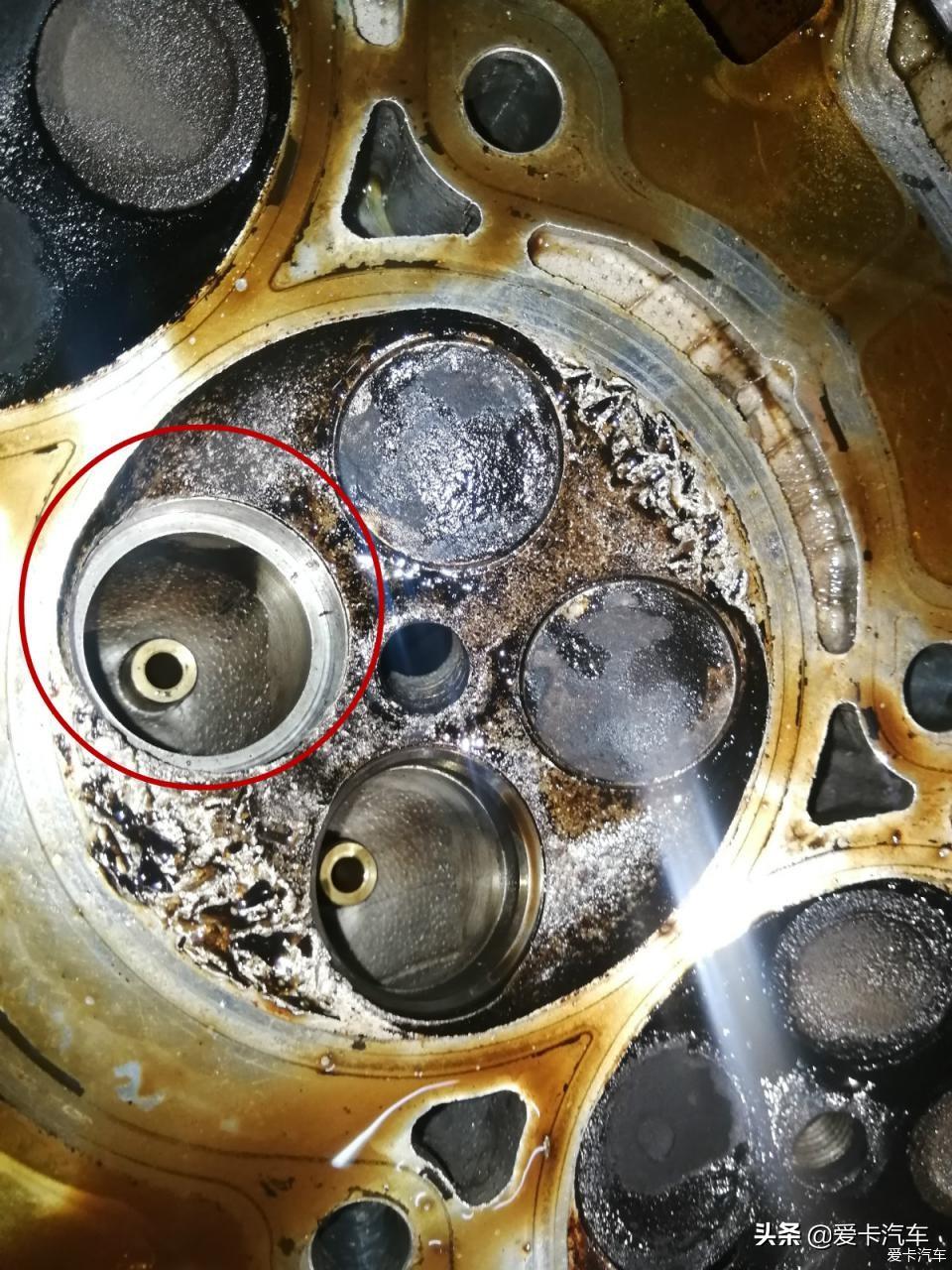 深入解析，汽车发动机烧机油故障的成因、诊断与解决策略