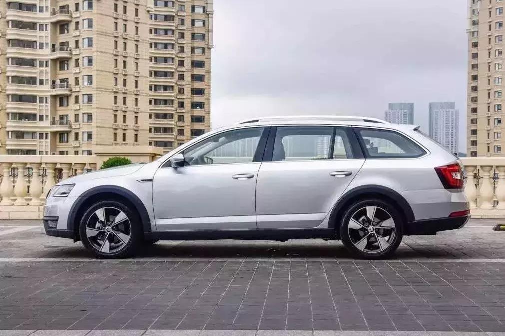 轿车、旅行车与SUV，三者之间的较量与选择