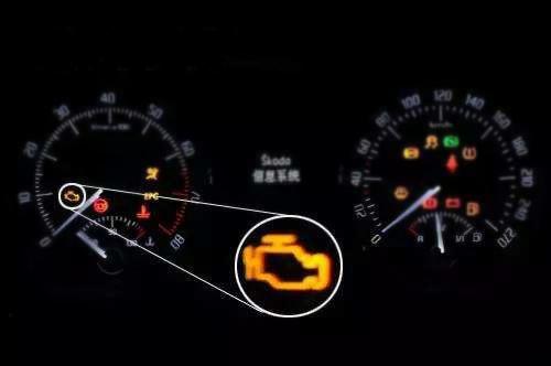 汽车发动机故障灯亮，原因分析与解决策略