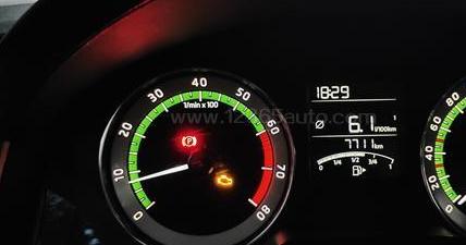 汽车启动困难与发动机故障灯亮起，原因分析与解决方案