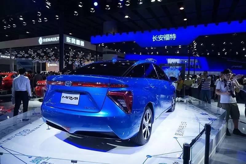 蔚来汽车车标，设计背后的品牌故事与理念